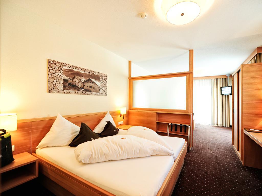 Hotel Roeck Garni Fiss Eksteriør bilde